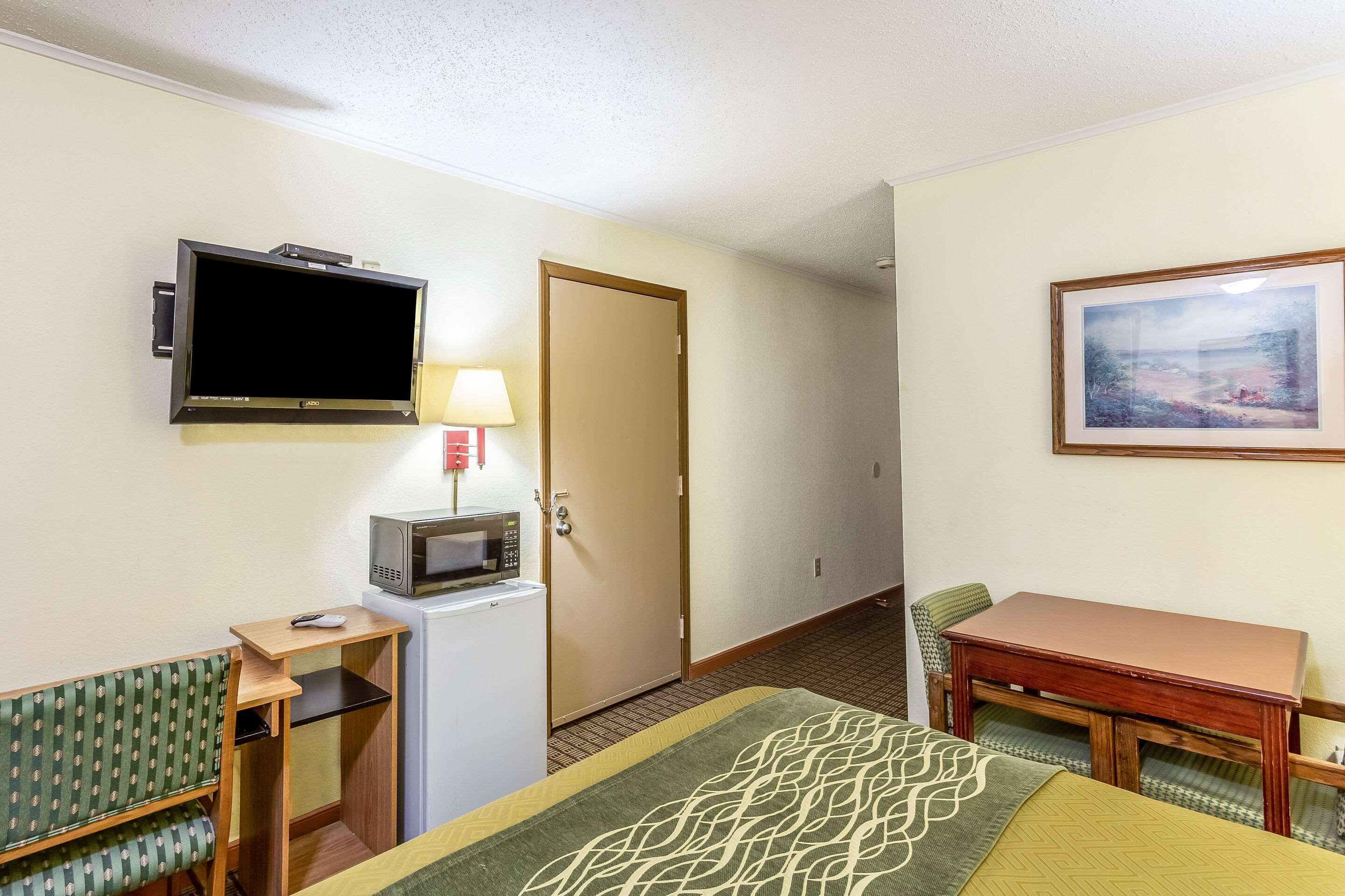 מורגנטאון Econo Lodge מראה חיצוני תמונה