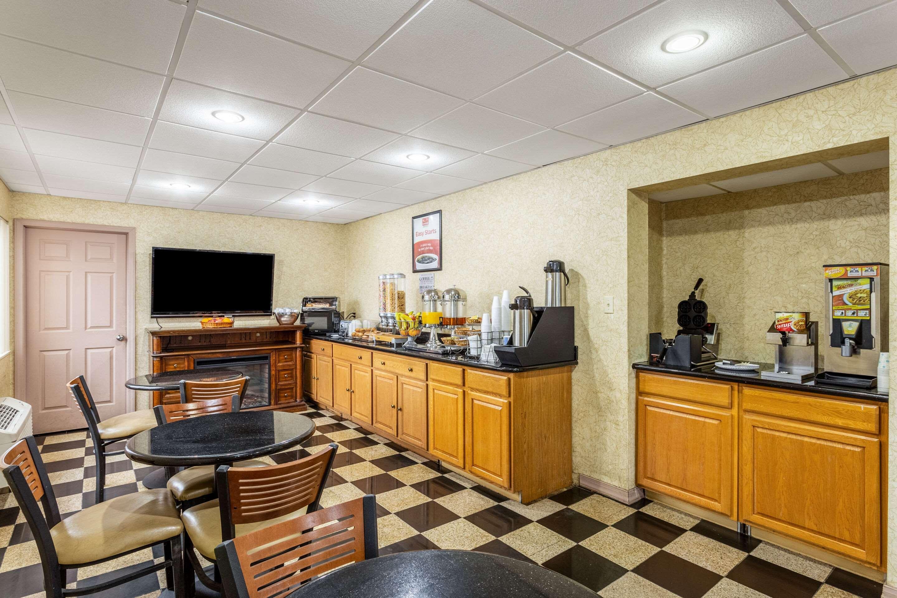 מורגנטאון Econo Lodge מראה חיצוני תמונה