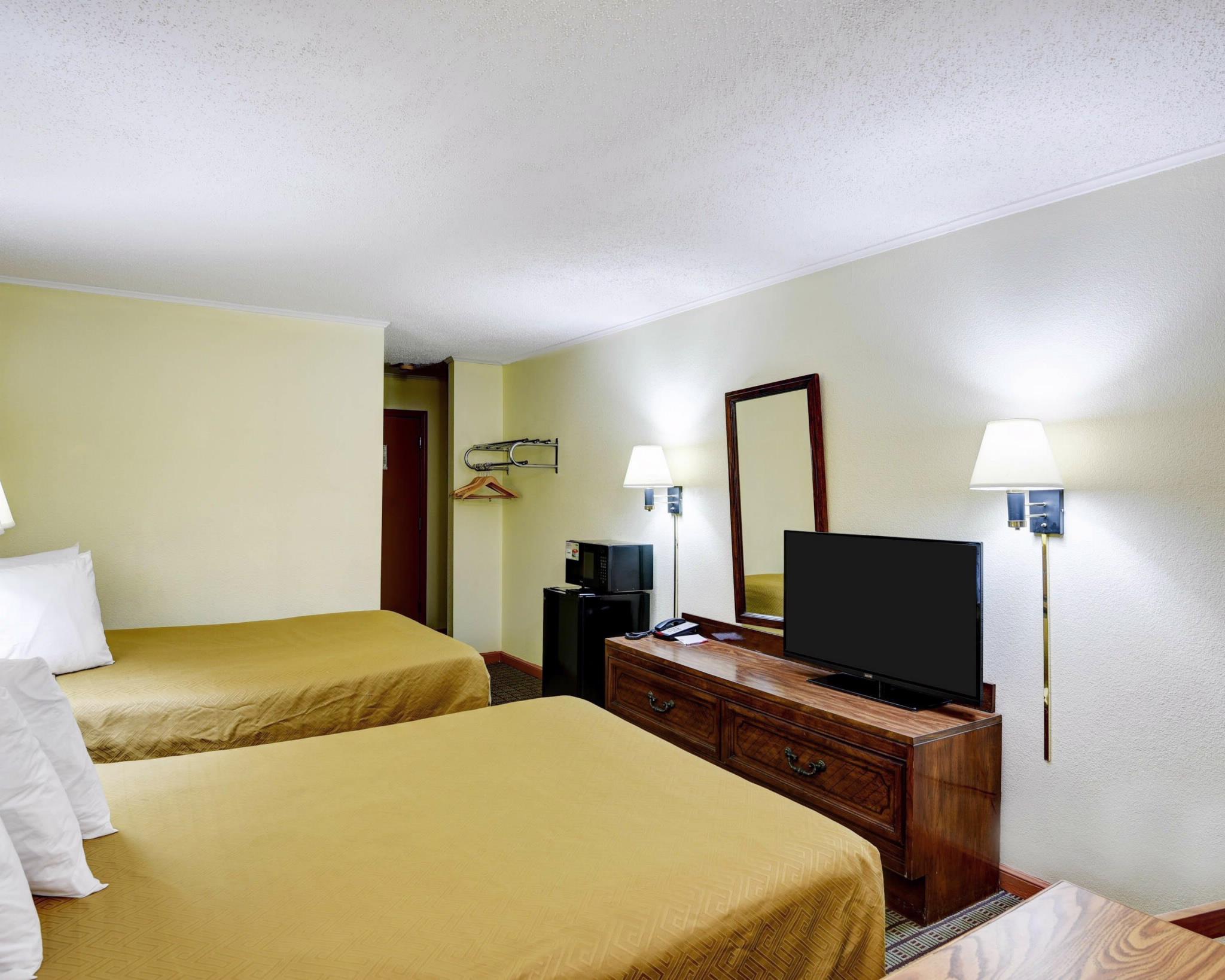 מורגנטאון Econo Lodge מראה חיצוני תמונה