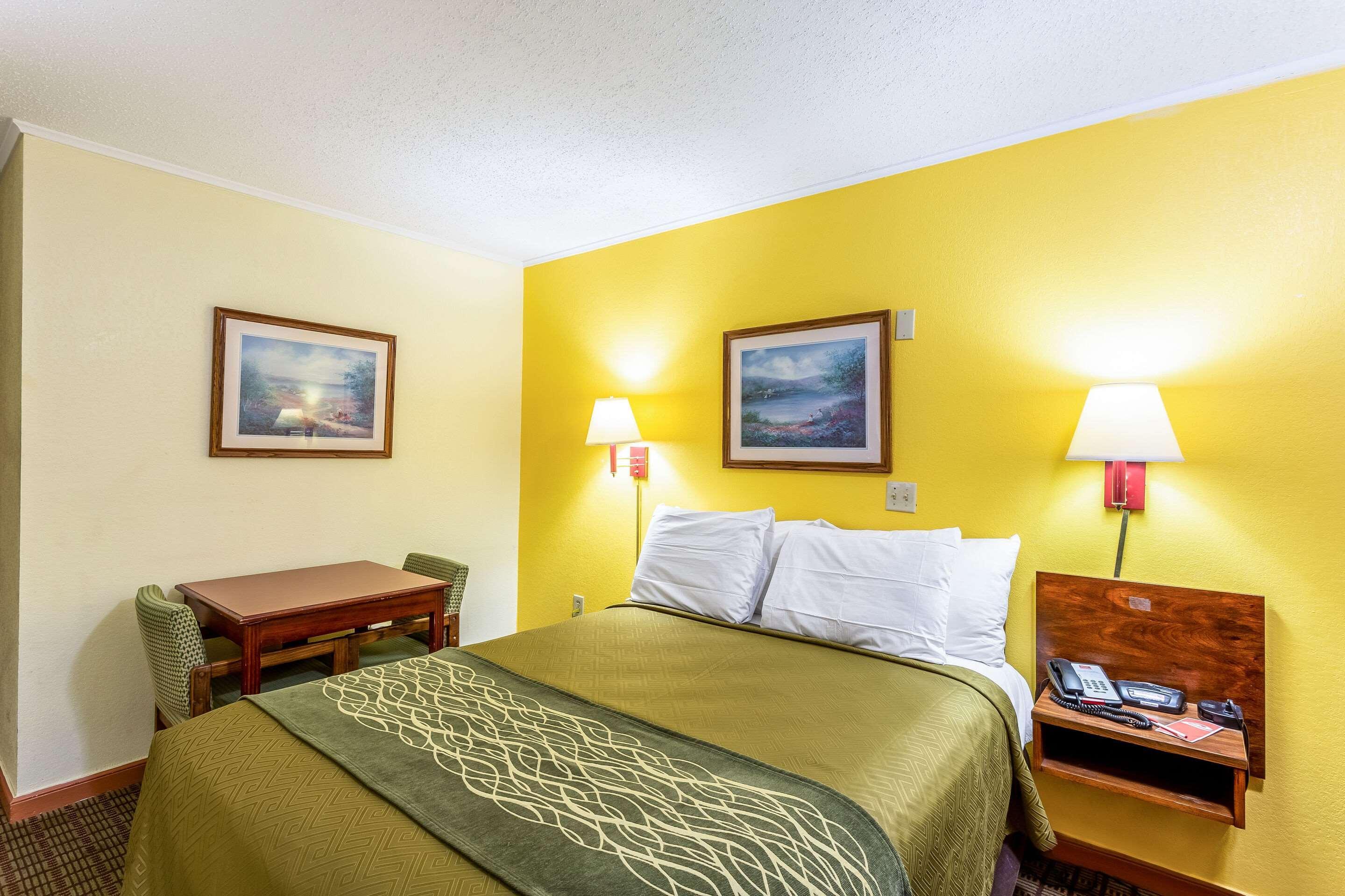 מורגנטאון Econo Lodge מראה חיצוני תמונה