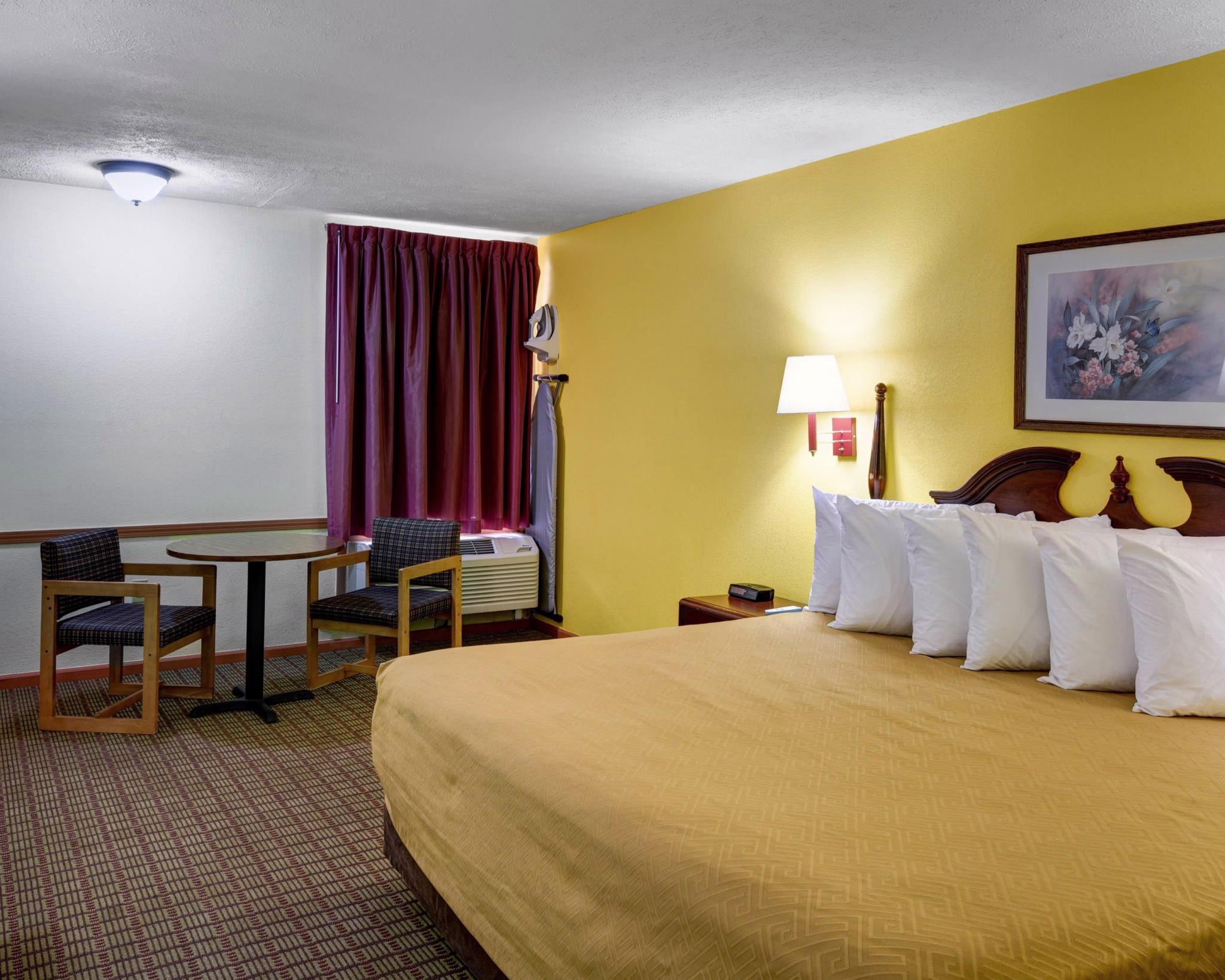 מורגנטאון Econo Lodge מראה חיצוני תמונה