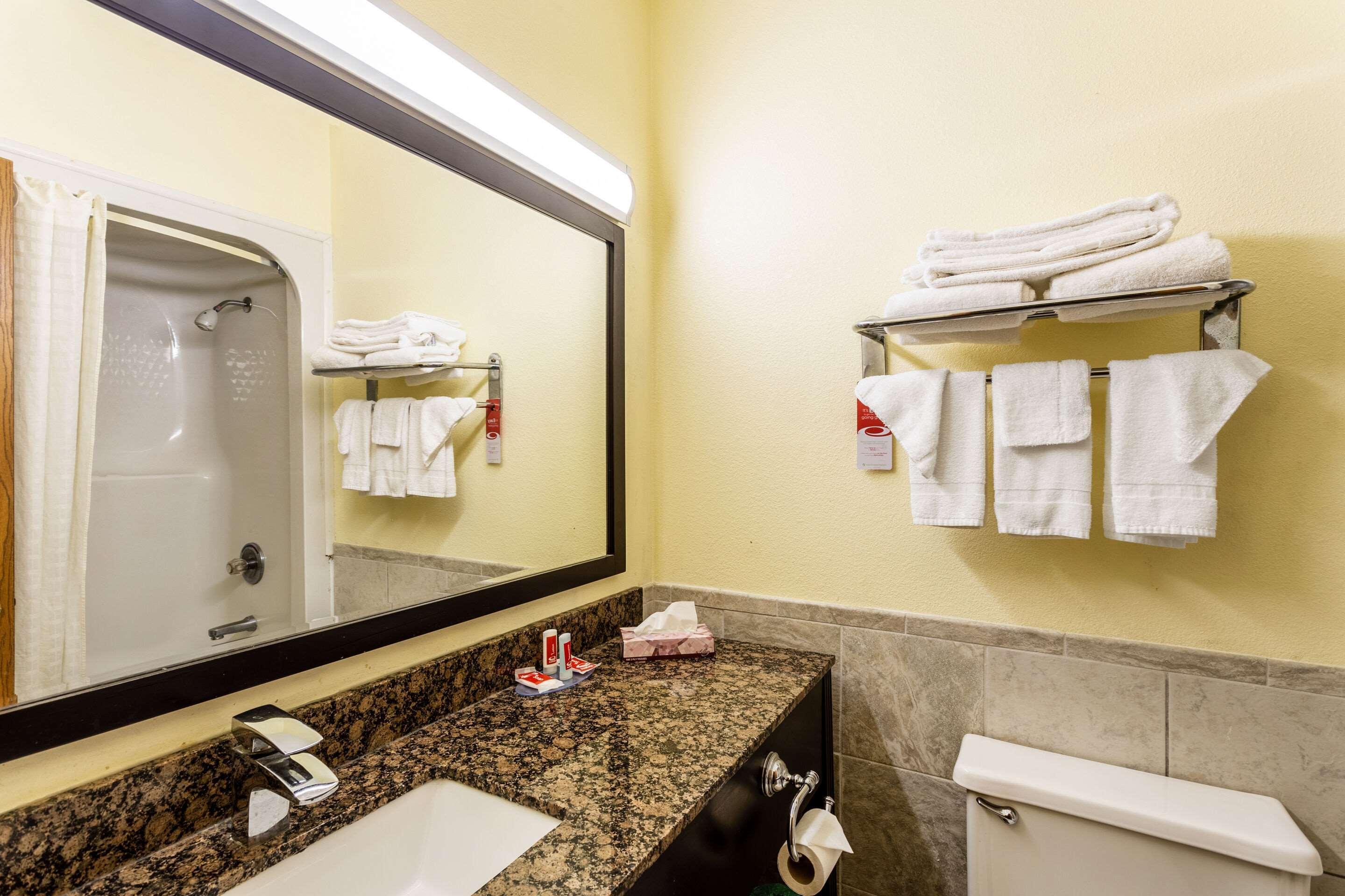 מורגנטאון Econo Lodge מראה חיצוני תמונה